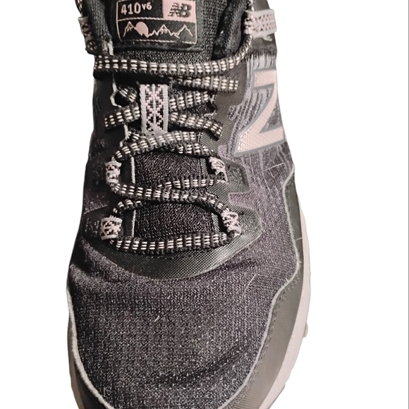 New Balance 7 1/2 - Picture 4 of 6